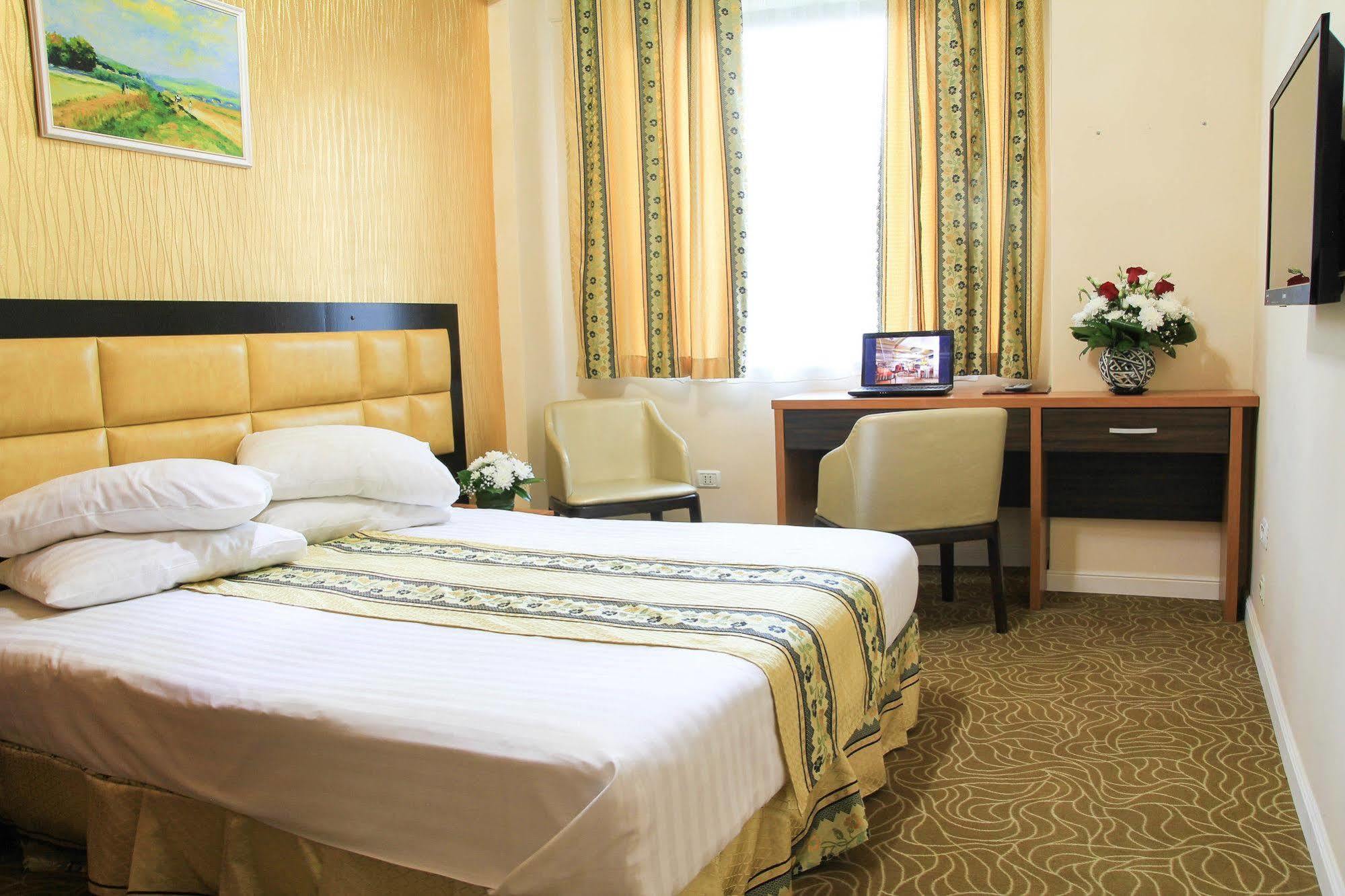 Best Western Hotel Lev Or I Bukarest Exteriör bild