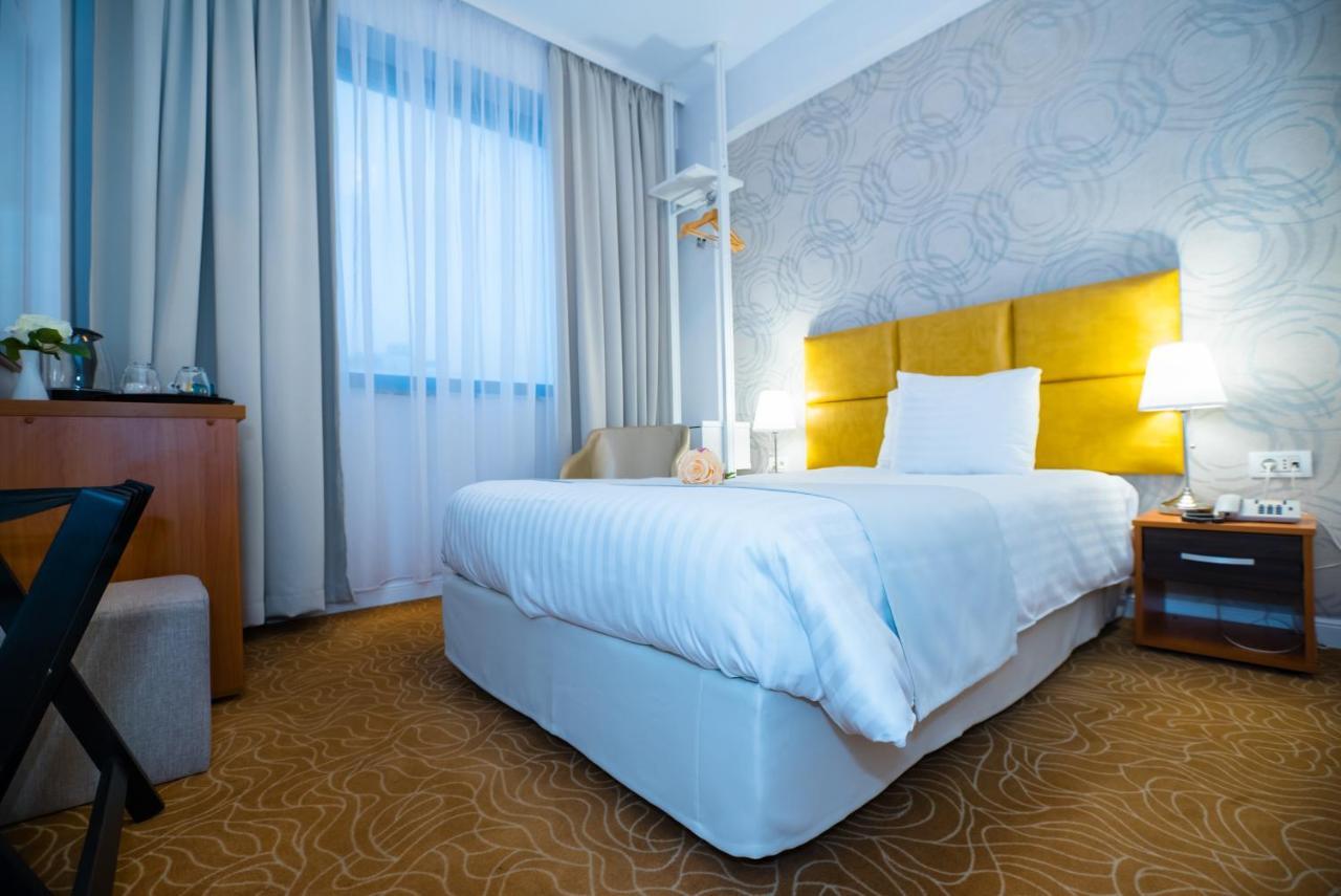 Best Western Hotel Lev Or I Bukarest Exteriör bild