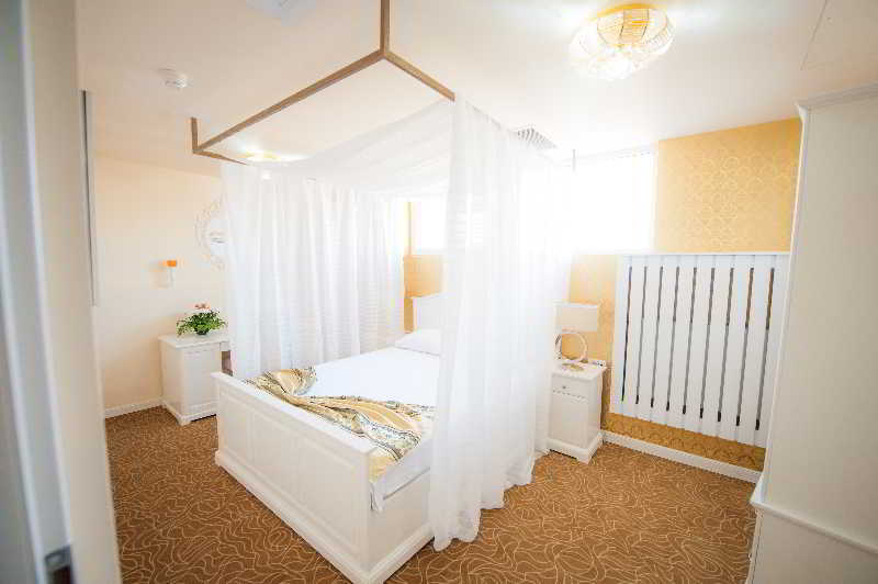 Best Western Hotel Lev Or I Bukarest Exteriör bild